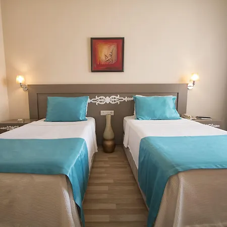 מלון Sky Vela & 3*