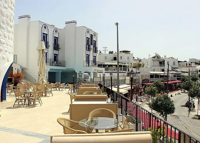 Hotel Sky Vela & 3*