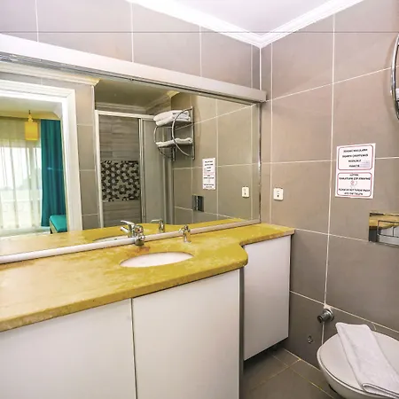 Otel Sky Vela & 3*