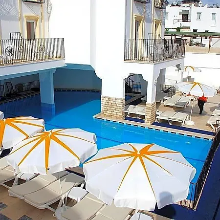 Sky Vela & Hotel