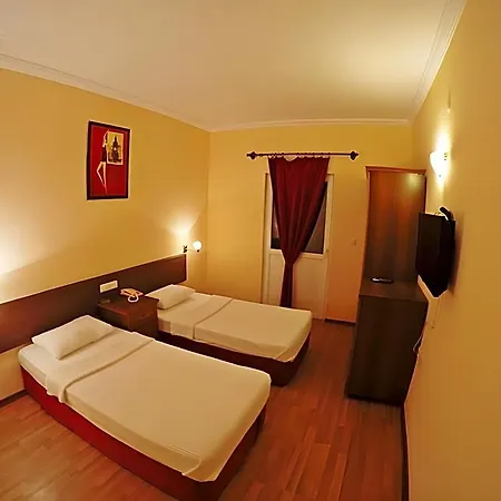 Sky Vela & Hotel