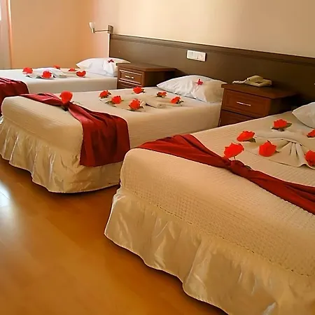 Hotel Sky Vela & 3*